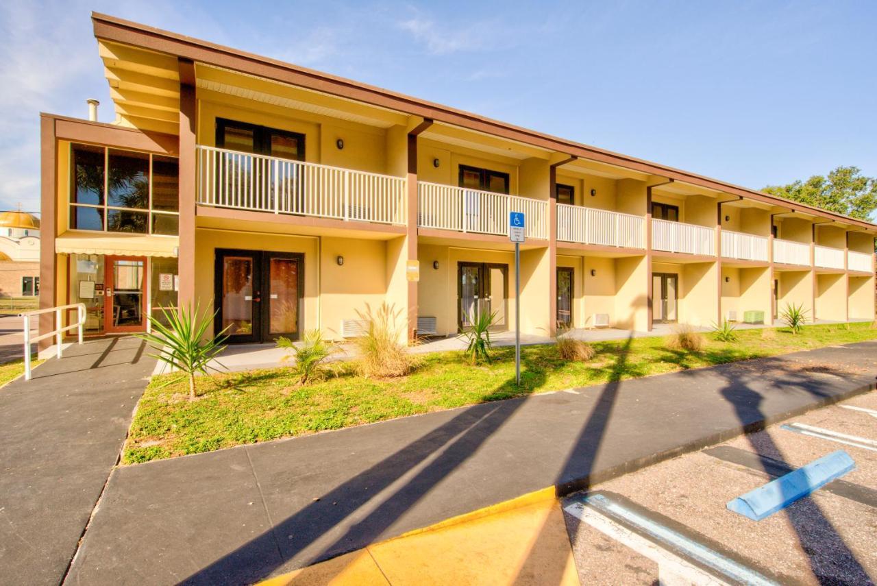 Clearwater Hotel Extérieur photo