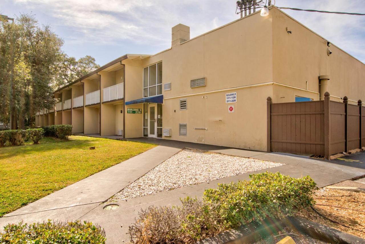 Clearwater Hotel Extérieur photo