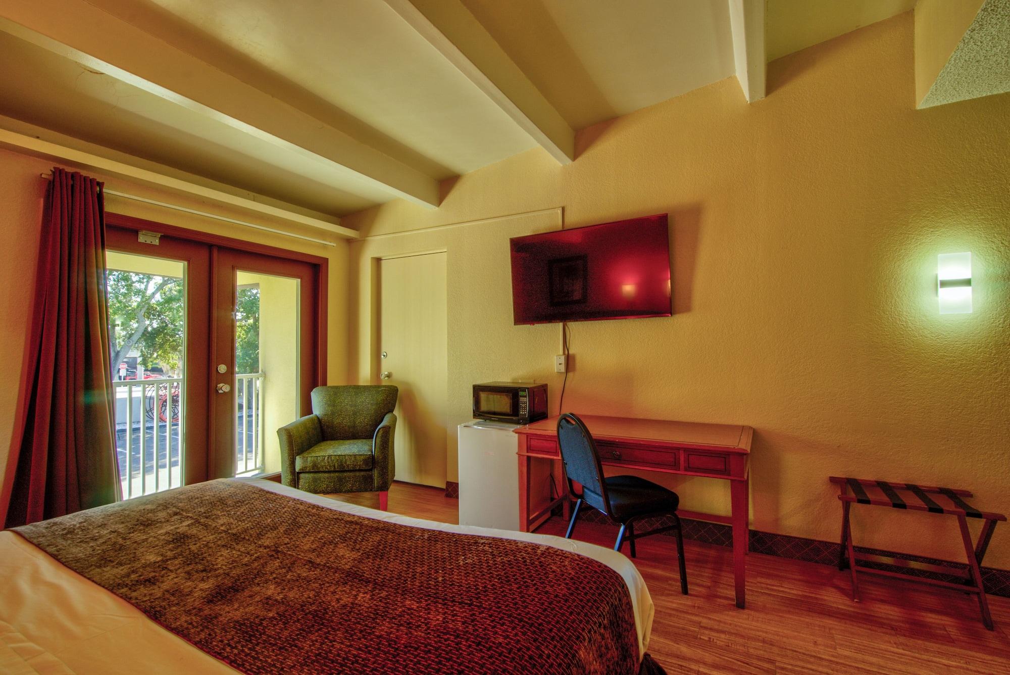 Clearwater Hotel Extérieur photo