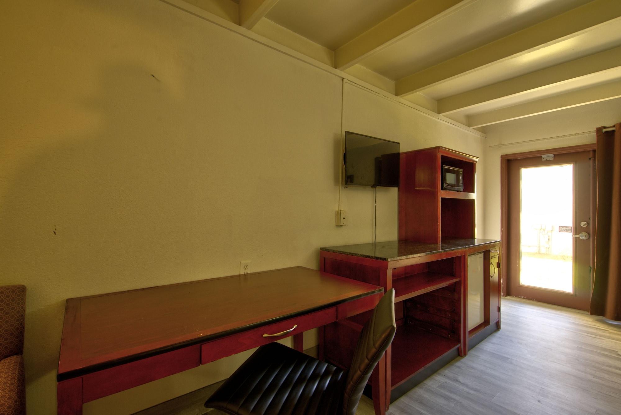 Clearwater Hotel Extérieur photo