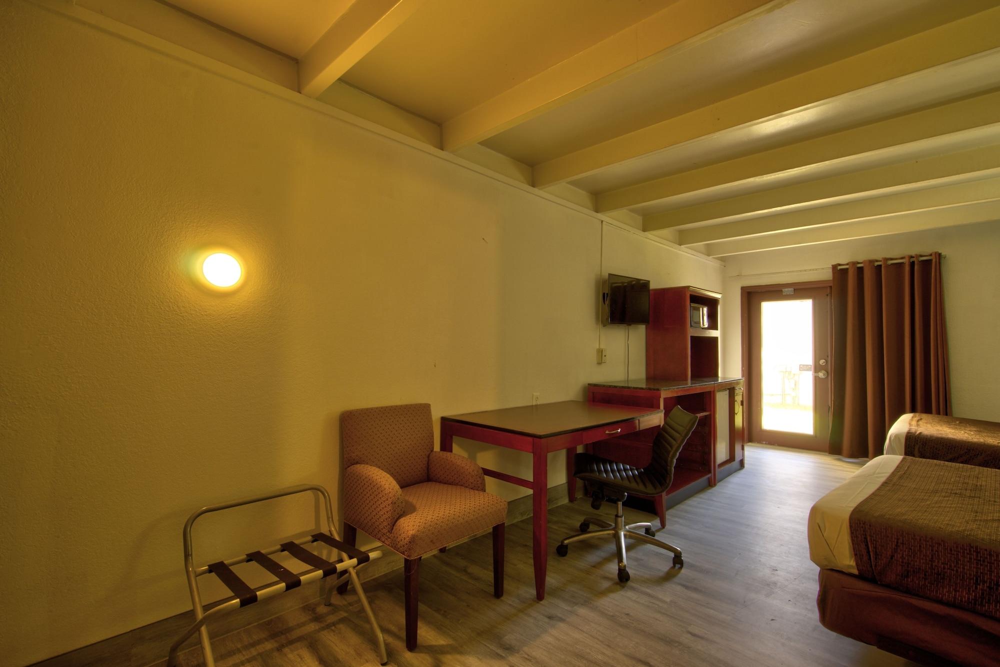 Clearwater Hotel Extérieur photo