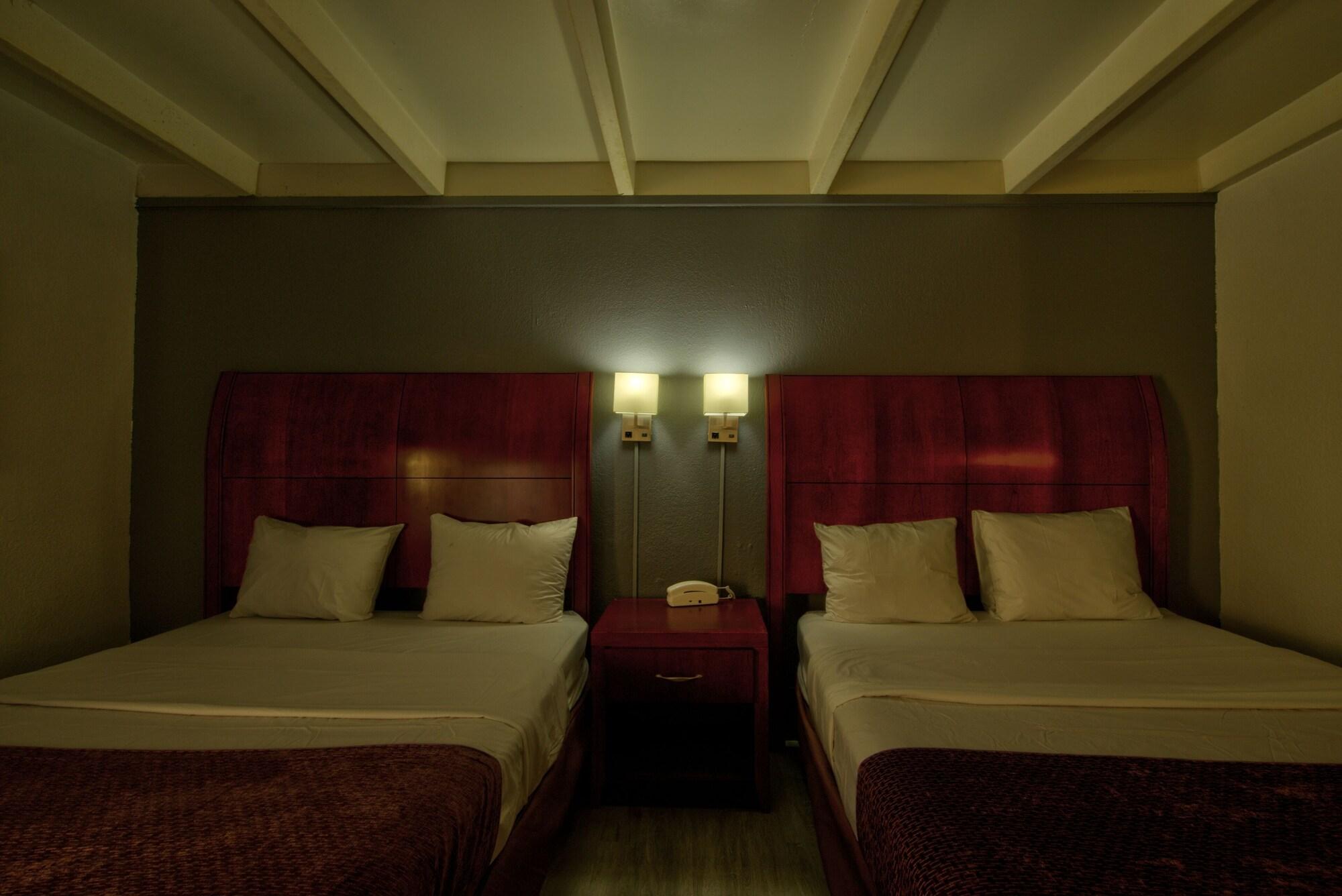 Clearwater Hotel Extérieur photo