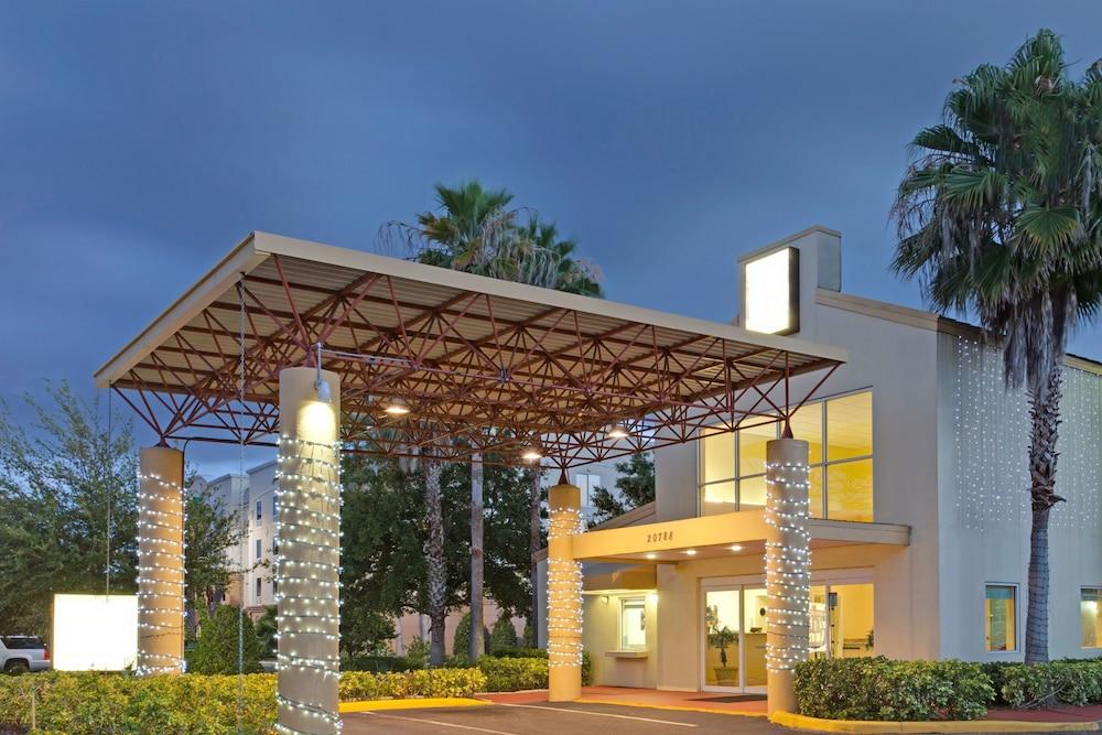 Clearwater Hotel Extérieur photo